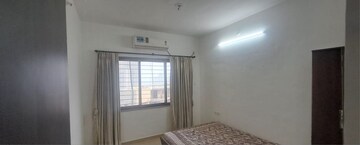 Room in 2 BHK Apartment at Nirmal Lifestyle Zircon, Mulund West – for Rent
