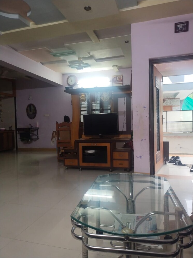 Living Room, thaltej 4 Bedroom 285 Sq.Yd. Villa In Thaltej Ahmedabad 8005610
