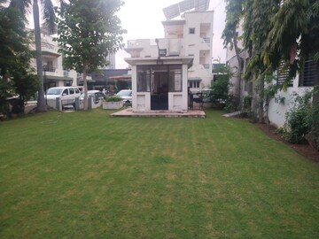 4 BHK Villa – Garden View at Thaltej - for Sale
