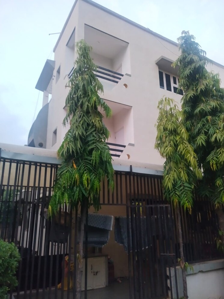 Balcony, thaltej 4 Bedroom 285 Sq.Yd. Villa In Thaltej Ahmedabad 8005610