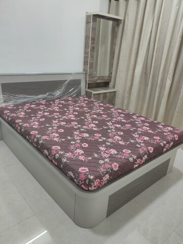 Bedroom in 3 BHK Apartment at HDIL Metropolis Residences, Andheri West – for Rent