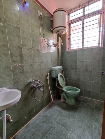 Master Bedroom in 2 BHK Builder Floor at Btm Layout – for Rent