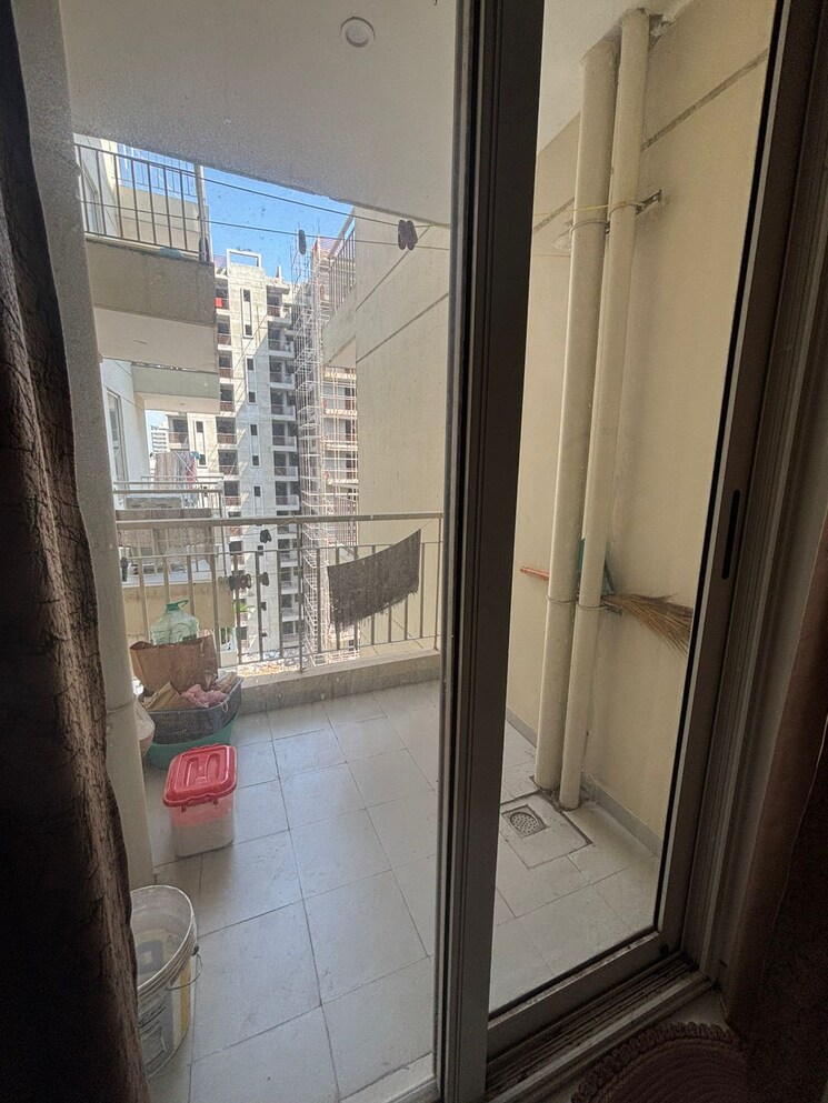 Balcony, international airport road 2 Bedroom 1130 Sq.Ft. Apartment In International Airport Road Zirakpur 8005661