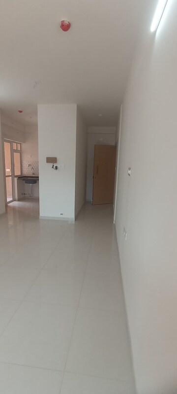 Room in 3 BHK Apartment at Godrej Green Cove, Mahalunge – for Rent