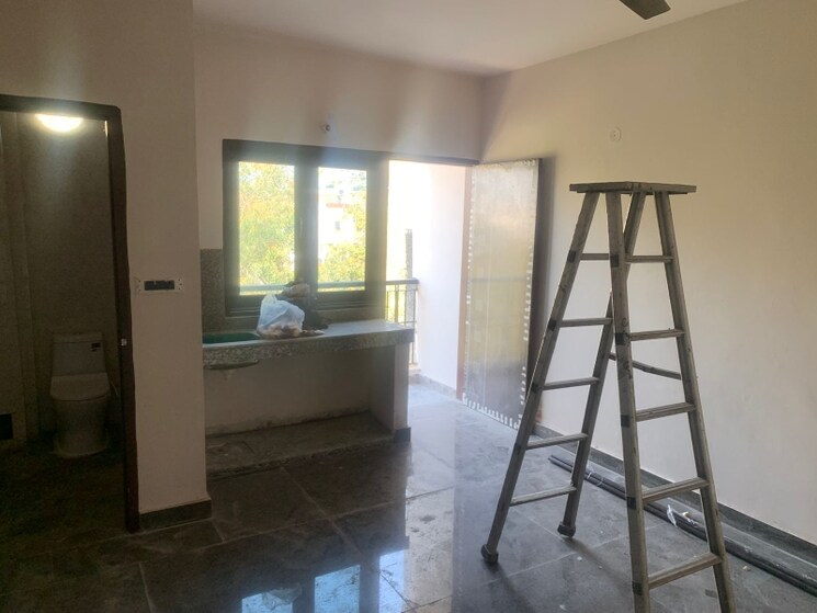 undefined, maharani bagh 5 Bedroom 1110 Sq.Yd. Independent House In Maharani Bagh Delhi 8005696