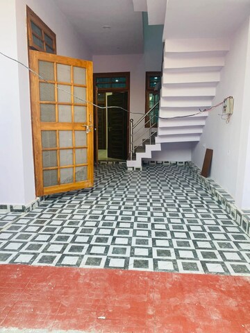 Master Bedroom in 2 BHK Independent House at Yash Elite Villas, Gomti Nagar – for Sale