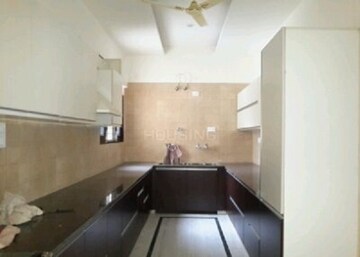 Kitchen in 4 BHK Builder Floor at BPTP Park Elite Premium, Sector 84 – for Sale