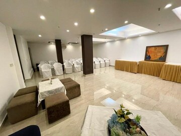 Master Bedroom in 6+ BHK Independent House at Maharani Bagh – for Rent
