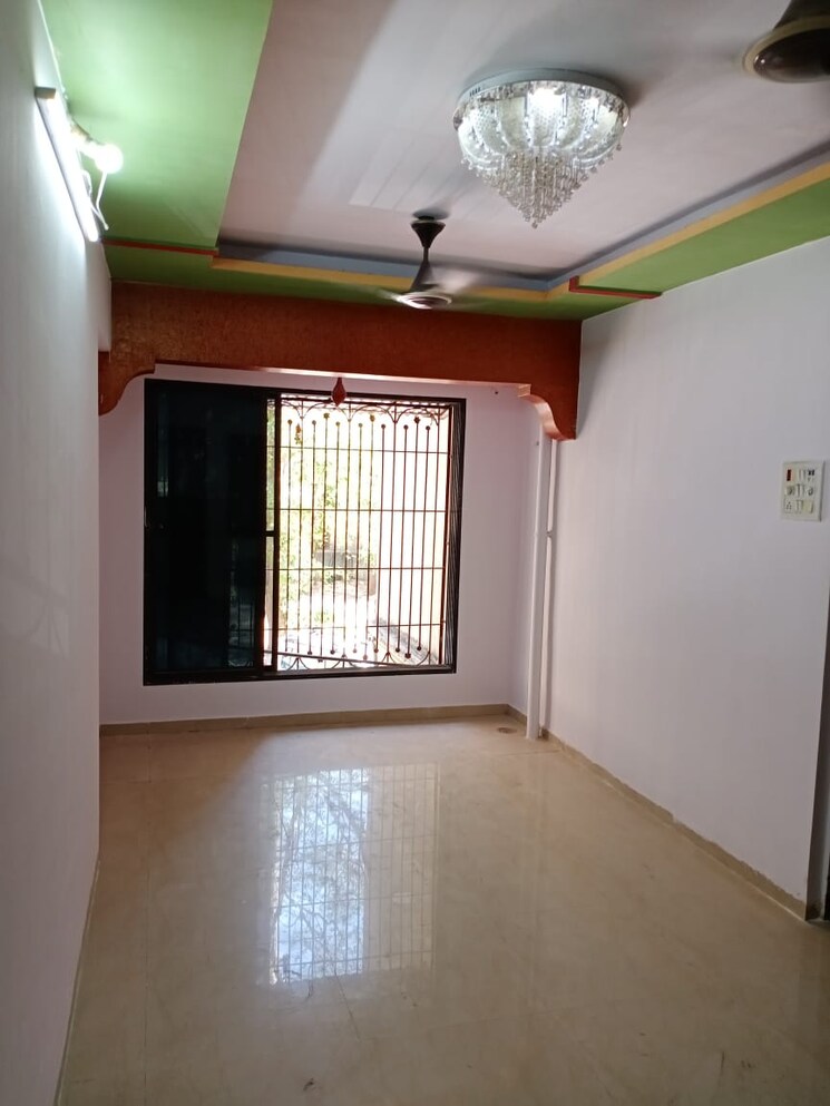 Living Room, parijat-chs-kalyan-east 1 Bedroom 420 Sq.Ft. Apartment In Kalyan East Thane 8005761
