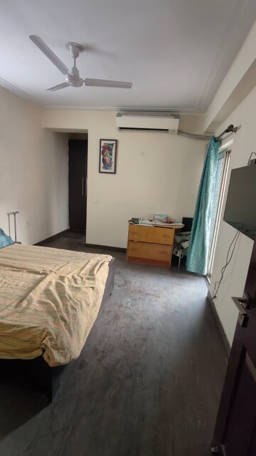 Bedroom in 2 BHK Apartment at Amrapali Silicon City, Sector 76 – for Rent