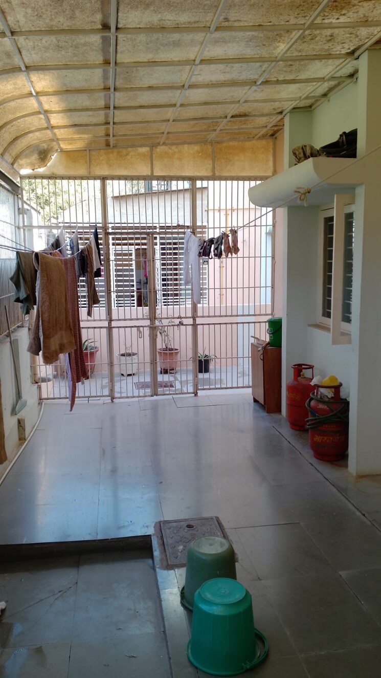 Balcony, thaltej 4 Bedroom 350 Sq.Yd. Villa In Thaltej Ahmedabad 8005937