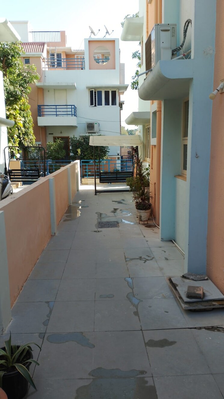 Kitchen, thaltej 4 Bedroom 350 Sq.Yd. Villa In Thaltej Ahmedabad 8005937