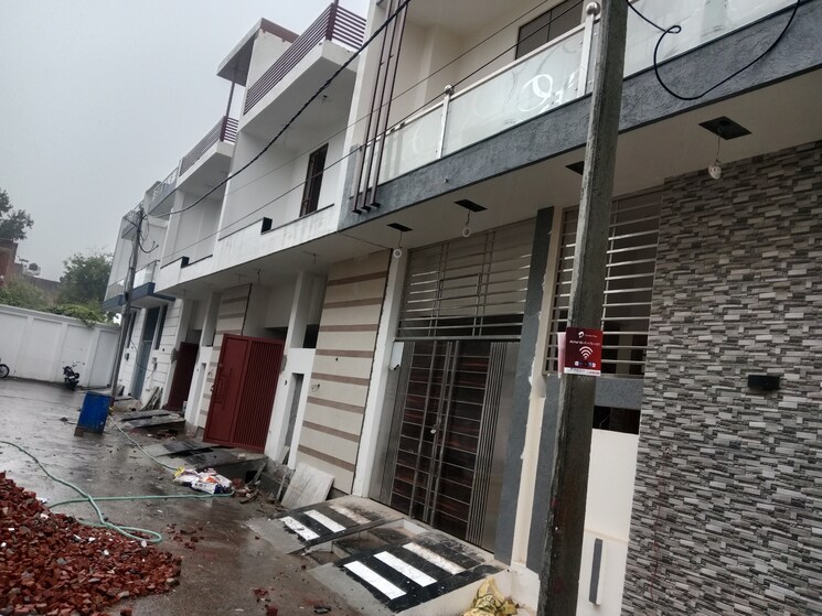 Exterior View, yashoda kunj 3 Bedroom 114 Sq.Yd. Independent House In Yashoda Kunj  Meerut 8006046