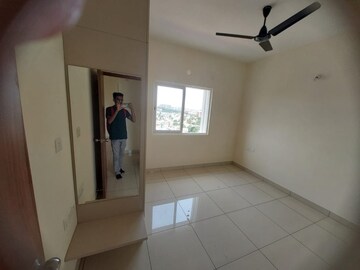 Room in 3 BHK Apartment at Prestige Jindal City, Bagalakunte – for Rent