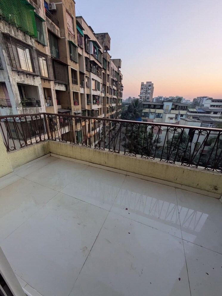 Balcony, sai-satyam-residency-kalyan-west 1 Bedroom 652 Sq.Ft. Apartment In Kalyan West Thane 8006126