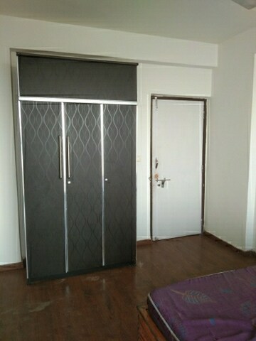 Room in 2 BHK Apartment at Bhind Road – for Rent