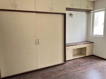 Room in 2 BHK Apartment at Godrej Eternity, Kanakapura Road – for Rent