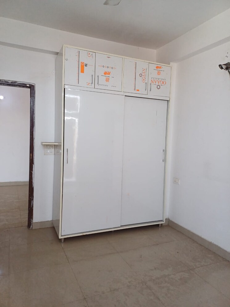 Room, sector 126 3 Bedroom 197 Sq.Yd. Apartment In Sector 126 Mohali 8006439