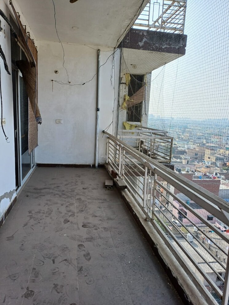 Balcony, sector 126 3 Bedroom 197 Sq.Yd. Apartment In Sector 126 Mohali 8006439