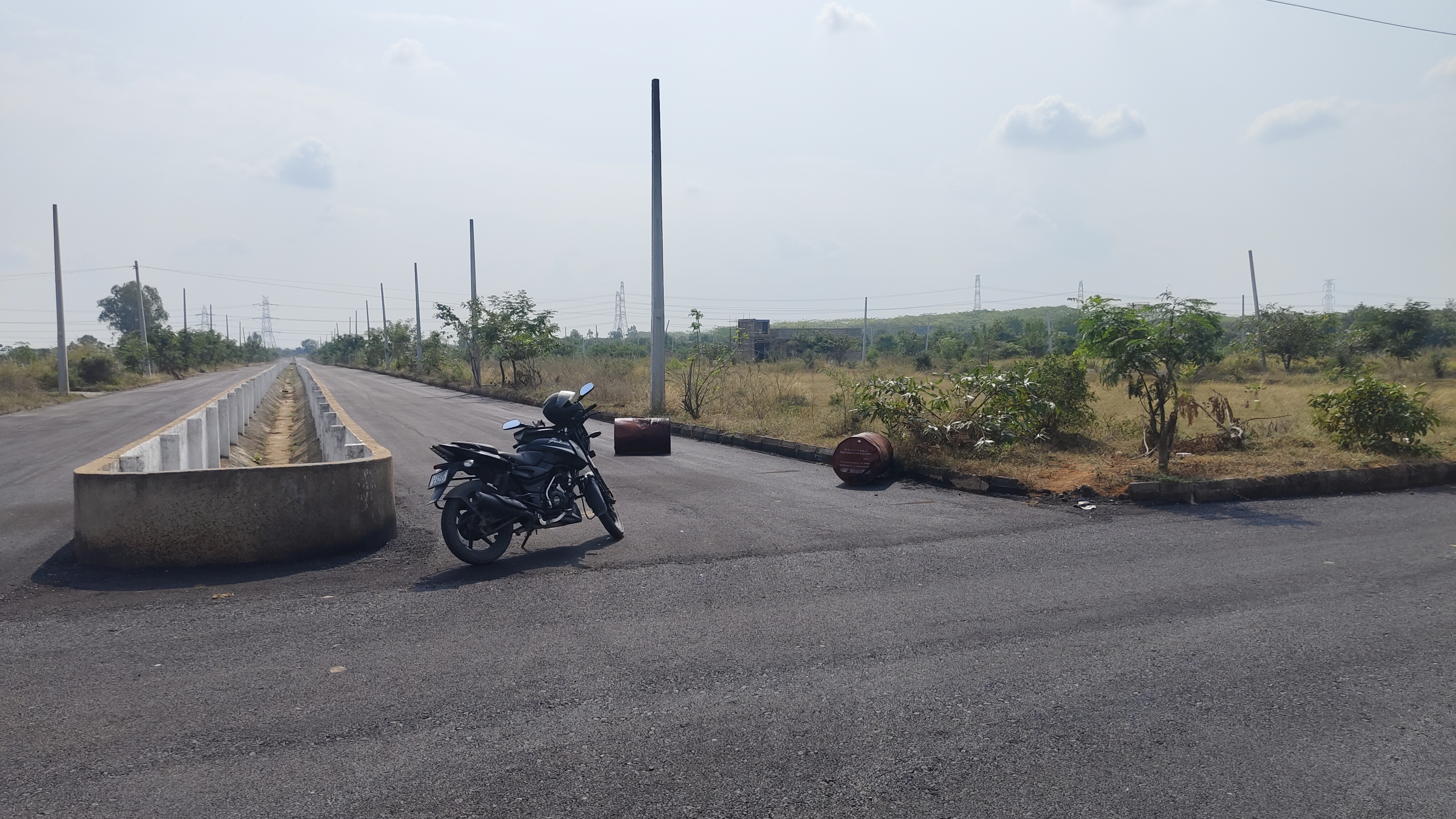 Plot For Sale in Silver Spring Apartment