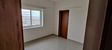 Room in 3 BHK Apartment at Mahendra Aarna, Electronic City Phase ii – for Rent