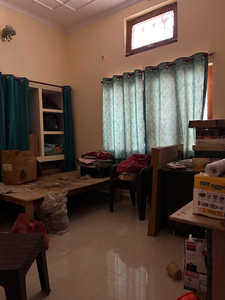 Master Bedroom, gomti nagar 5 Bedroom 2000 Sq.Ft. Independent House In Gomti Nagar Lucknow 8006565