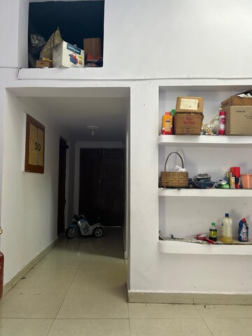 Furnished Amenities in 5 BHK Independent House at Gomti Nagar – for Sale