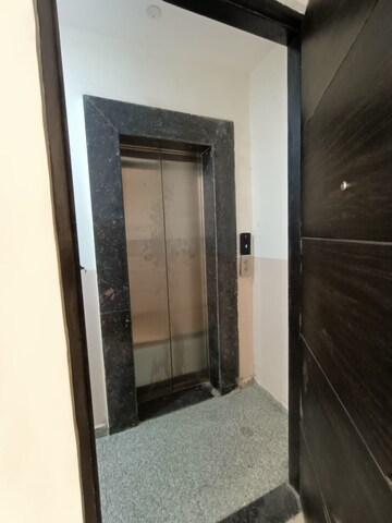 Building Lobby in 2.5 BHK Builder Floor at Signature Global Park, Sohna Sector 36 – for Rent