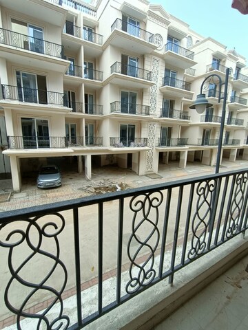 Master Bedroom in 2.5 BHK Builder Floor at Signature Global Park, Sohna Sector 36 – for Rent