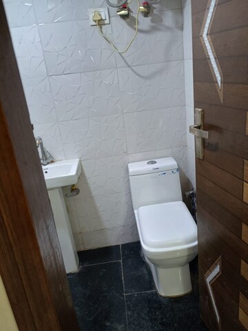 Bathroom in 1 BHK Builder Floor at Khirki Extension – for Rent