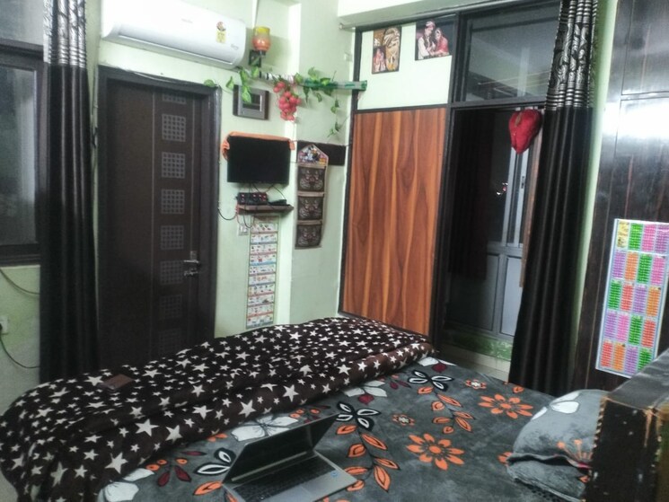 Bedroom, jalvayu-vihar 5 Bedroom 1500 Sq.Ft. Independent House In Phi Iii Greater Noida Greater Noida 8006665