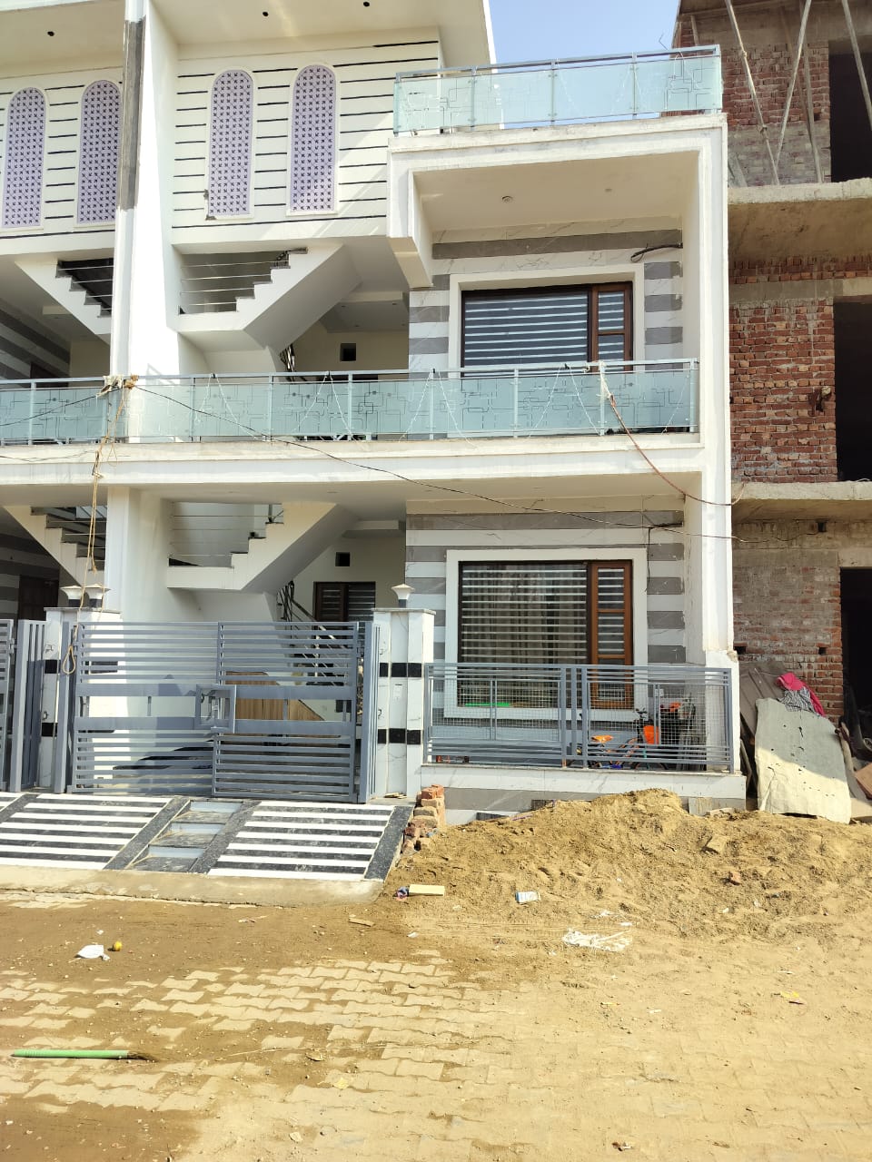 4 BHK Independent House For Sale in Sunny Enclave