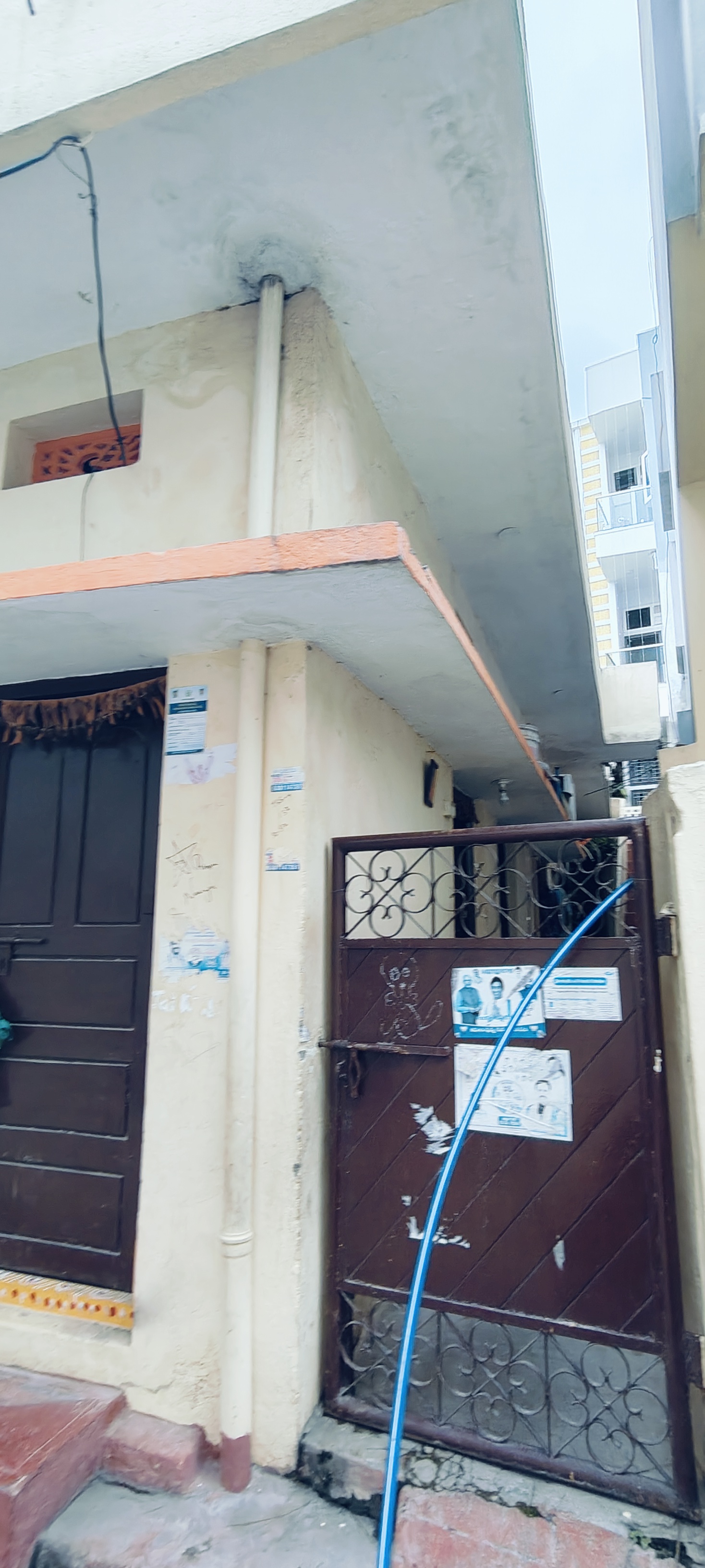 3 BHK + Pooja Room,Study Room Independent House For Sale in Borabanda