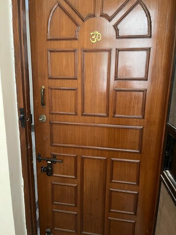 Furnished Amenities in 2 BHK Apartment at Govindpuri – for Sale