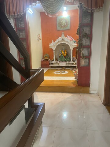 Furnished Amenities in 4 BHK Villa at Science City – for Sale