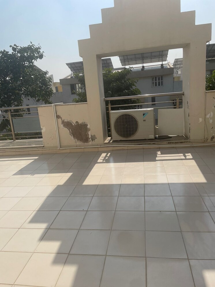 Kitchen, science city 4 Bedroom 240 Sq.Yd. Villa In Science City Ahmedabad 8006858