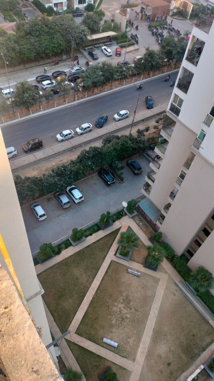 Master Bedroom, galaxy-north-avenue-ll 4 Bedroom 1755 Sq.Ft. Apartment In Gaur City 2  Greater Noida 8006984