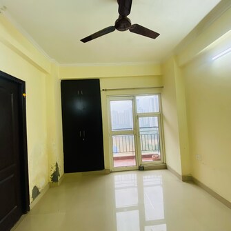 3 BHK Apartment For Rent in Gardenia Golf City Sector 76 Noida  8006979