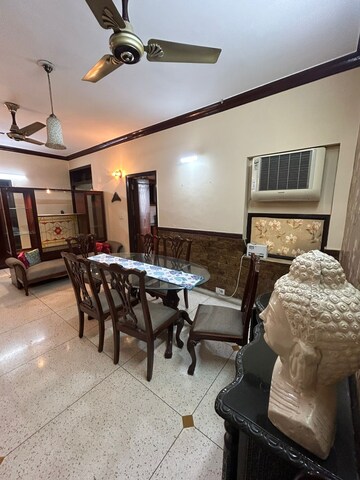 Gym in 3.5 BHK Apartment at Unitech Palms, South City 1 – for Rent