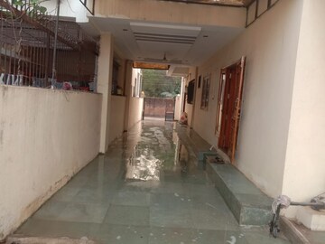 Parking in 6 BHK Independent House at Shankar Nagar – for Sale