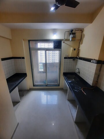1 BHK Apartment For Sale in Mahavir Kalpavruksha, Ghodbunder Road