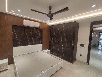 Master Bedroom in 4 BHK Builder Floor at Srishti Greenfield Homes, Green Fields Colony – for Rent