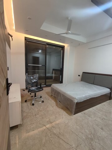 Living Room in 4 BHK Builder Floor at Ansal Sushant Lok I, Sector 43 – for Rent