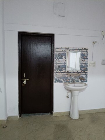 Room in 2 BHK Independent House at Vikas Nagar – for Rent