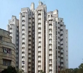 3.5 BHK + Pooja Room,Servant Room,Study Room,Extra Room Penthouse For Sale in Unitech Ivory Towers