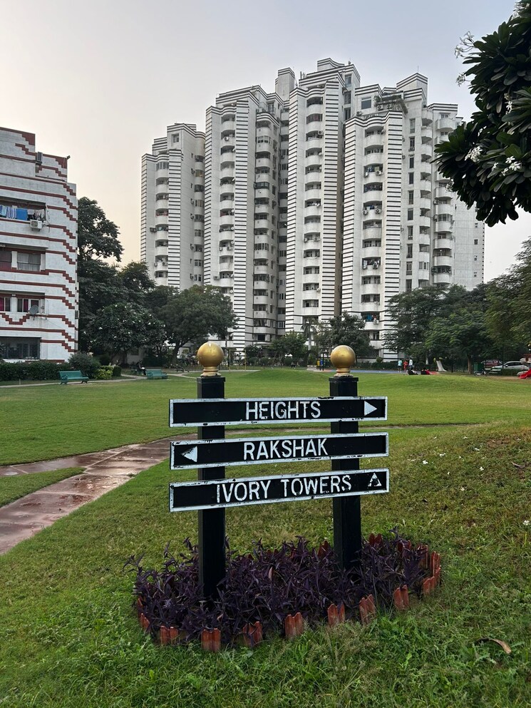 Exterior View, unitech-ivory-towers 3.5 Bedroom 4200 Sq.Ft. Penthouse In Sector 40 Gurgaon 8007122