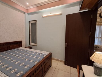 Bedroom in 1.5 BHK Apartment at Jay Prakash Nagar – for Rent