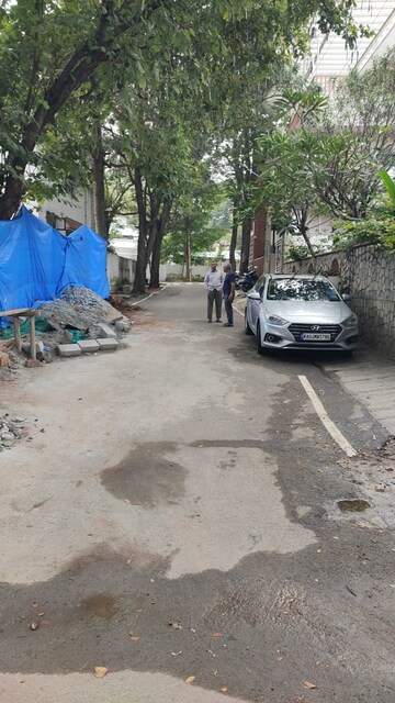 Parking in 4 BHK Independent House at Jayamahal – for Sale
