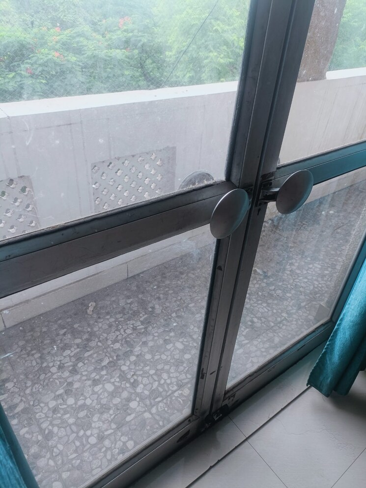 Balcony, unitech-south-city-heights 2 Bedroom 1240 Sq.Ft. Apartment In Sector 41 Gurgaon 8007295