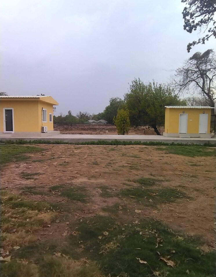 Exterior View, sector 27a Commercial Shop 200 Sq.Ft. In Sector 27a Faridabad 8007323